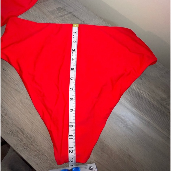 Blooming Jelly WOMAN’S Red Two Piece Swimsuit XL NWOT - Picture 4 of 7